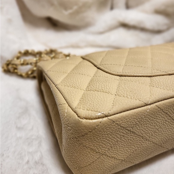 Chanel beige medium classic flap gold hardware - Picture 11 of 16